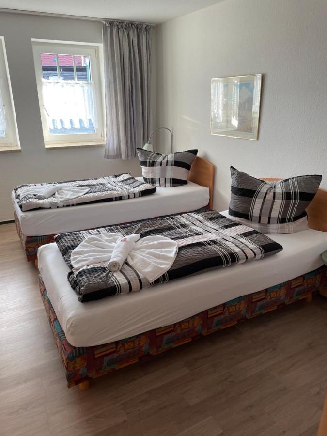 Gasthof Zum Baren Hotell Gernrode  Exteriör bild