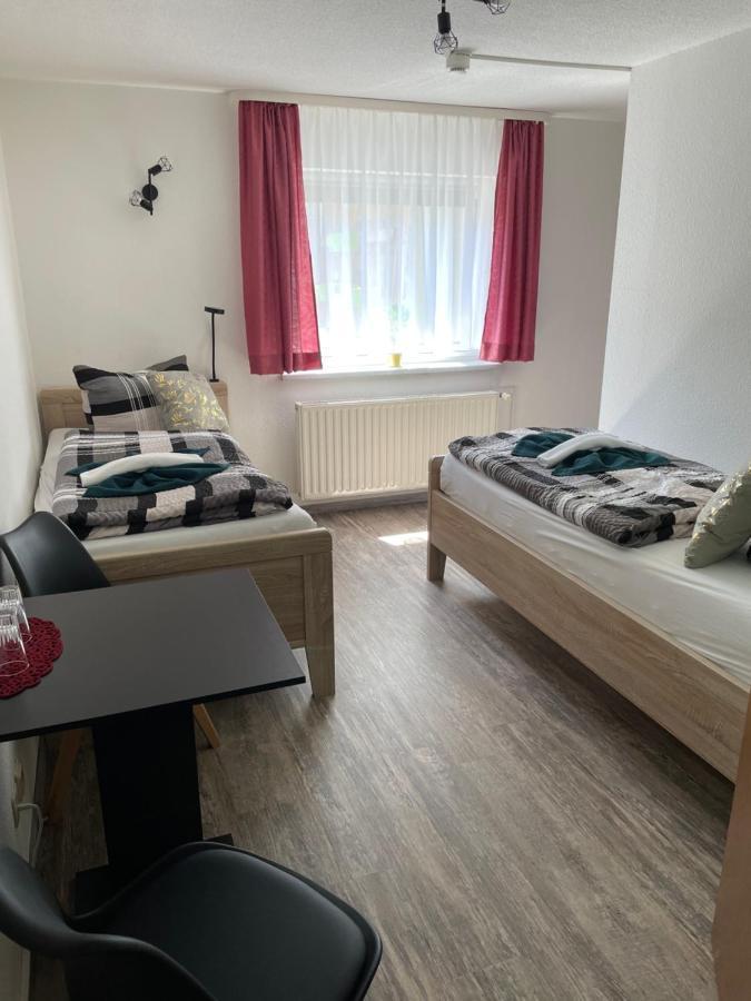 Gasthof Zum Baren Hotell Gernrode  Exteriör bild