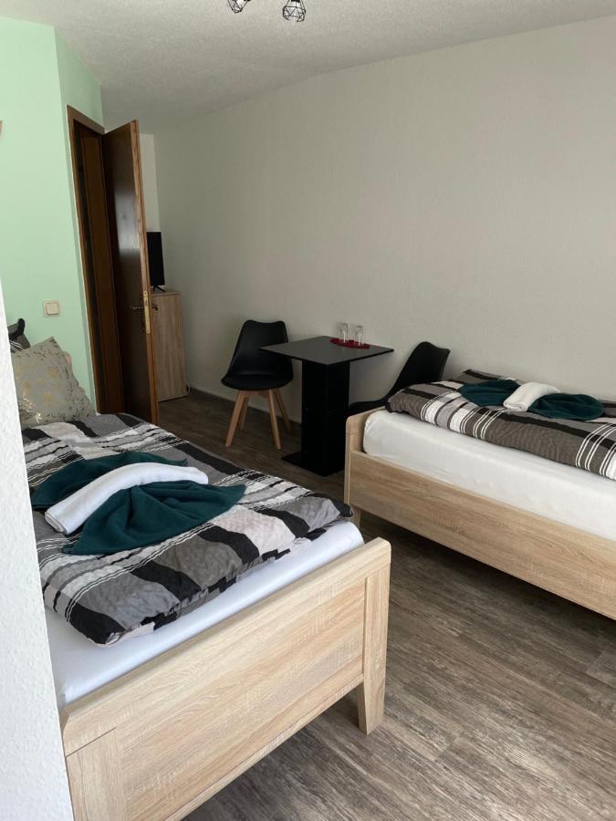 Gasthof Zum Baren Hotell Gernrode  Exteriör bild