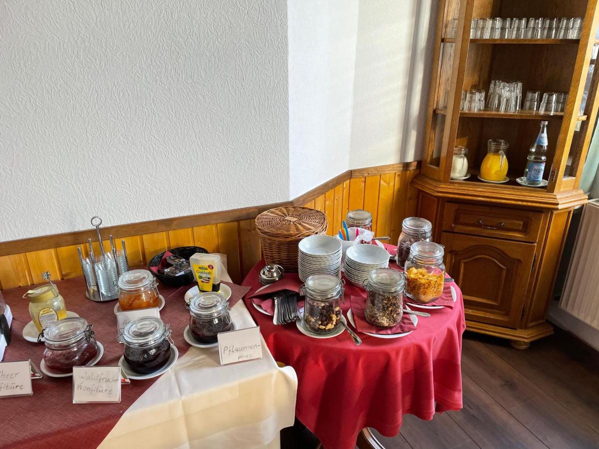 Gasthof Zum Baren Hotell Gernrode  Exteriör bild