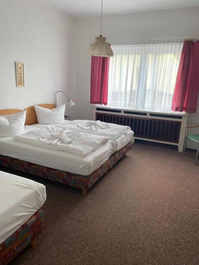 Gasthof Zum Baren Hotell Gernrode  Exteriör bild