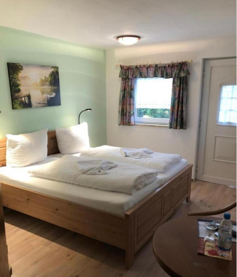 Gasthof Zum Baren Hotell Gernrode  Exteriör bild