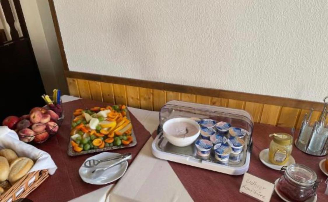Gasthof Zum Baren Hotell Gernrode  Exteriör bild